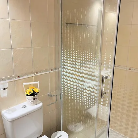 Filo , Sol With Pool